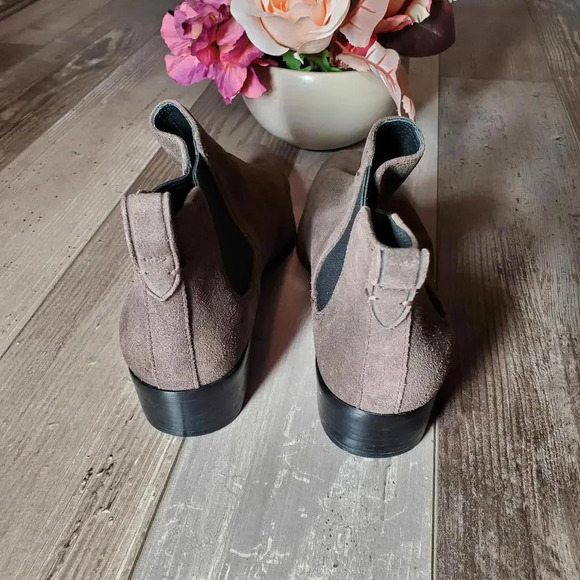 COACH Suffolk Suede Ankle Bootie (Q8709) Mink Women's Size 8.5B - Picture 2 of 12